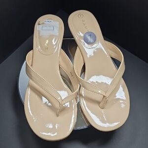 Rampage Glossy Tan Sandals